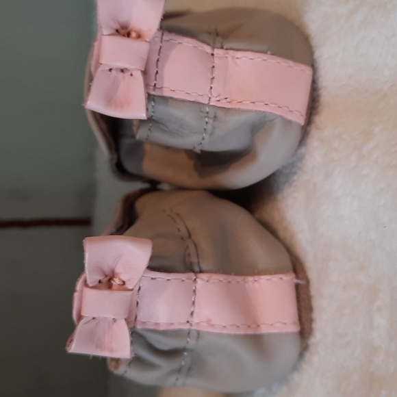 Hello Baby Friends Robeez 100% Leather Soft Sole Baby Shoes Owl Fox Cute Fun - Picture 4 of 8